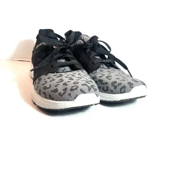 Avia Sneakers Women's Sz. 10 Gray Leopard Print Memory Foam Deluxe Lightweight - Picture 6 of 10